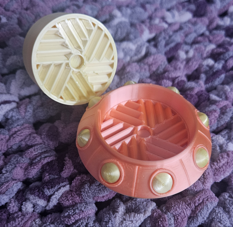 UFO Desk Fidget Toy with Diamond Art Drill Separator - Fun Crafting Tool, Perfect Diamond Painting Accessory, Works for Office Desk Storage