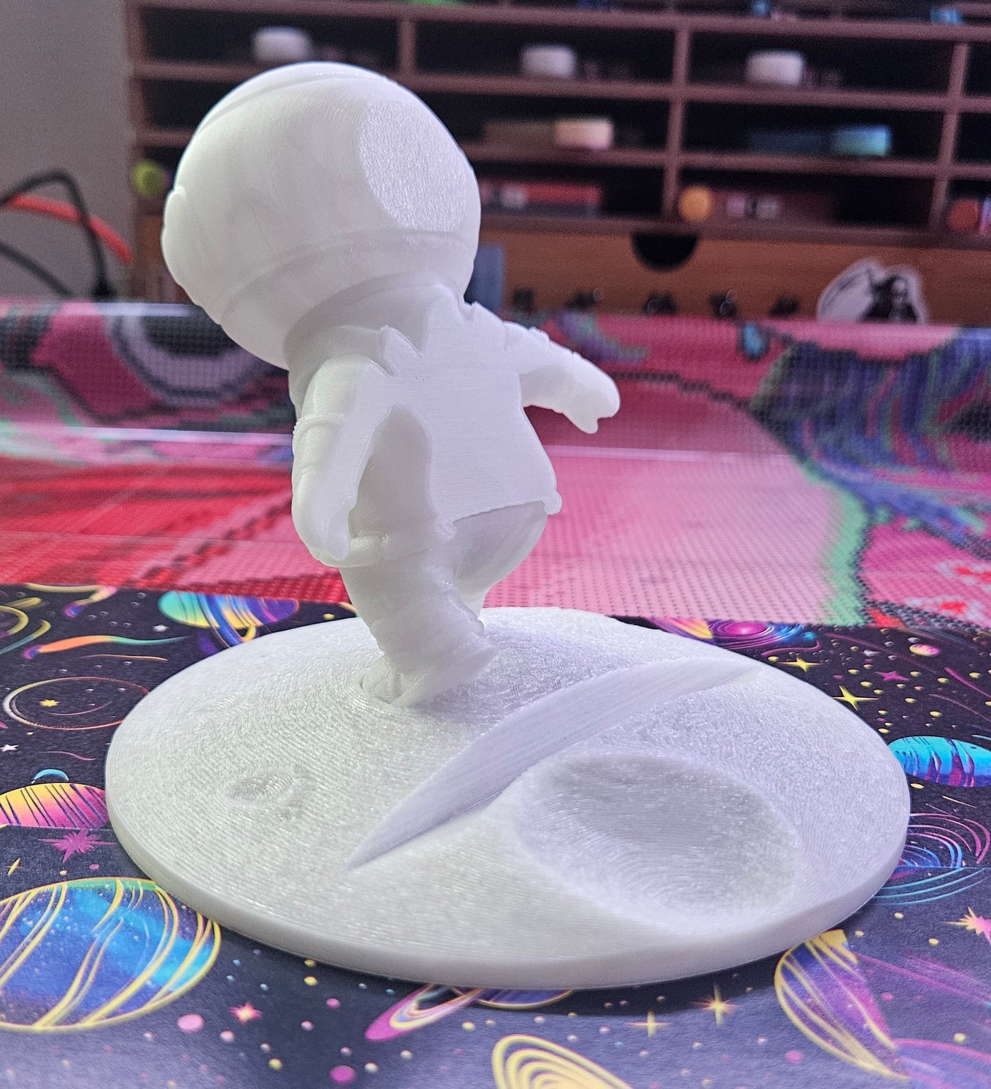 Astronaut Phone Stand, Cute Holder for Phones and Tablets, Cosmic Desk Organization, 3D Printed Desk Accessory, Space Organizer Tool