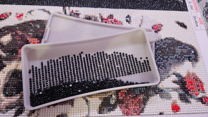 XL Long Diamond Art Tray, 3D Printed Drill Tray with Snapping Lid and Stopper, 90 Degree Diamond Painting Accessory, Diamond Dot Storage Cosmic Crafts