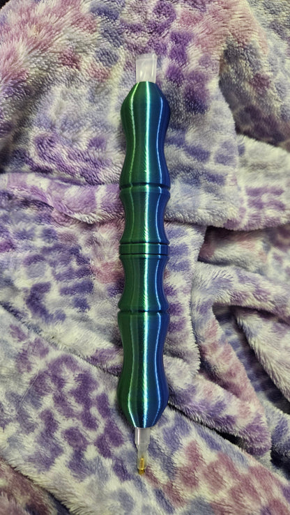 3D Printed Diamond Painting Pen, Carved 5 Wood Style, E-Painter Version, Lightweight Diamond Art Pen, Comfortable and Colorful Diamond Dot Tool, Drill Pen Cosmic Crafts