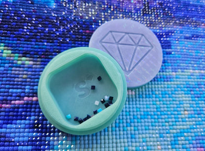 Diamond Painting Wax Container, Easy to Refill, Diamond Art Putty Storage Container, Re-usable 3D Printed Rhinestone Holographic Tack Pot
