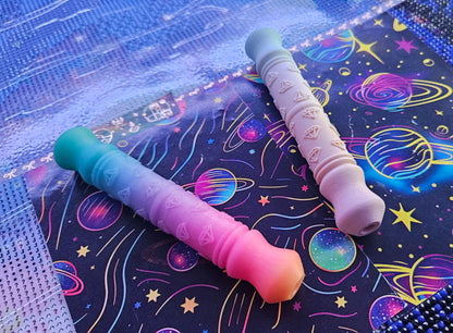 Stylish Diamond Art Pen BLING Style, Lightweight 3D Printed Tool, E-Painter Version Available, Comfortable and Colorful, Diamond Painting Accessory, Rhinestone Painting Pen Cosmic Crafts