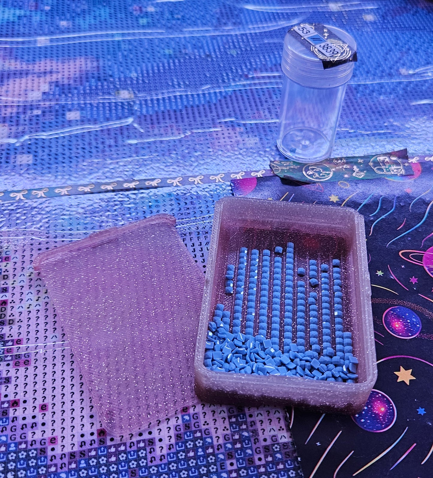 Small Diamond Painting Tray, Stacking 3D Printed Spout-less Tray with Sliding Lid, Standard Lines, Rhinestone Craft Organizer, STAR Series