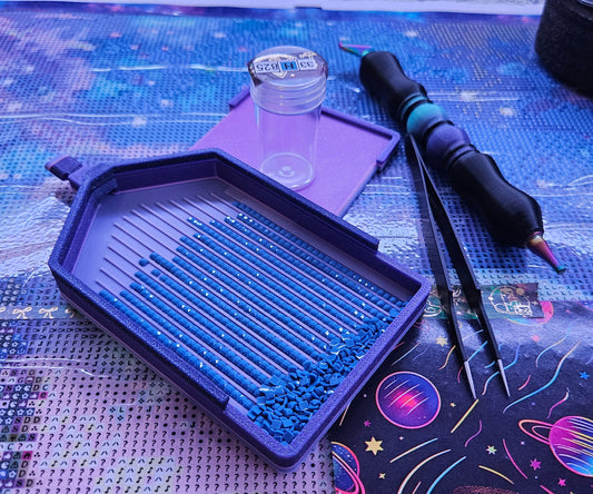 Diamond Painting Tray with Skinny Spout, Slide-On Lid & Stopper, 3D Printed Drill Organizer, Rhinestone Craft Accessory, Gem Art Storage