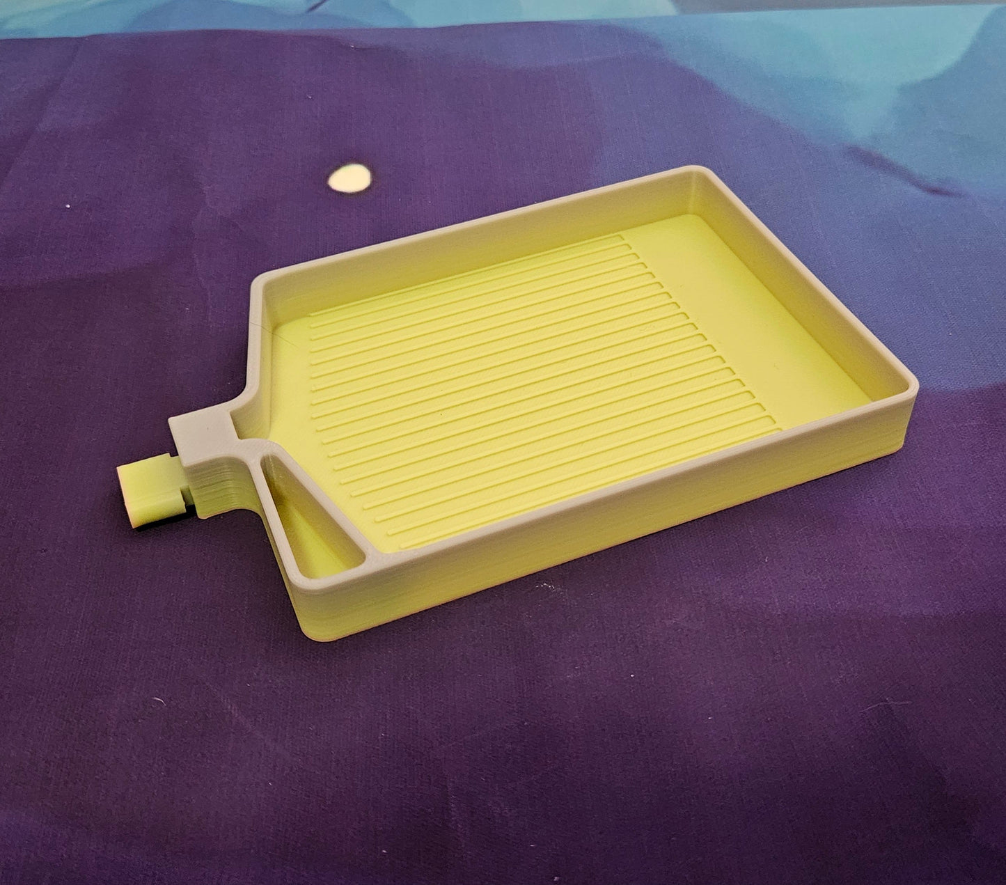 MINI-XXL Diamond Art Tray with Washi Feature & Stopper, Smaller Version of our XXL Tray,3D Printed Drill Tray with Trash Spot, Diamond Painting Tool Cosmic Crafts
