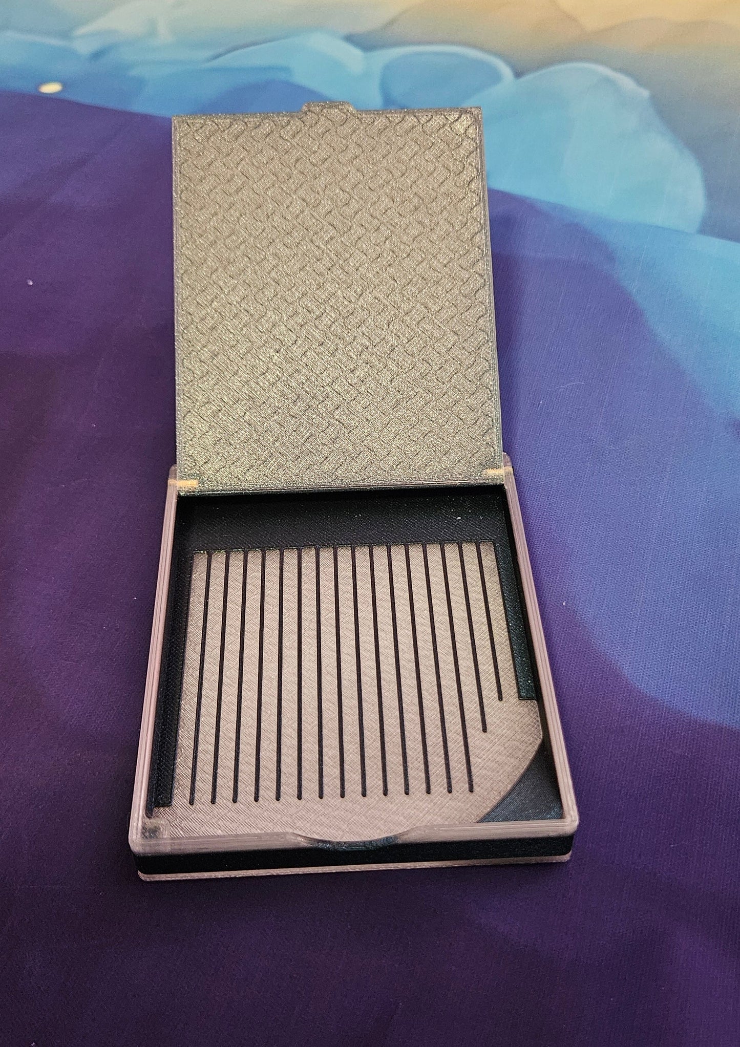 FLIP Dual Color Diamond Art Tray with Flip Lid & Sloped Spout, 3D Printed Drill Tray, Unique Diamond Painting Tool Cosmic Crafts