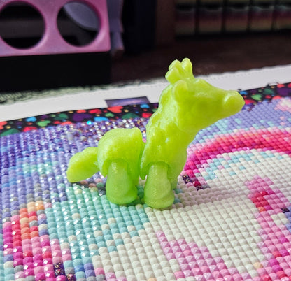 Safari Hatchling Pack, Mini Flexi Animals (Crocodile, Flamingo, Giraffe, Hippo, Lion, Zebra) Cosmic Crafts