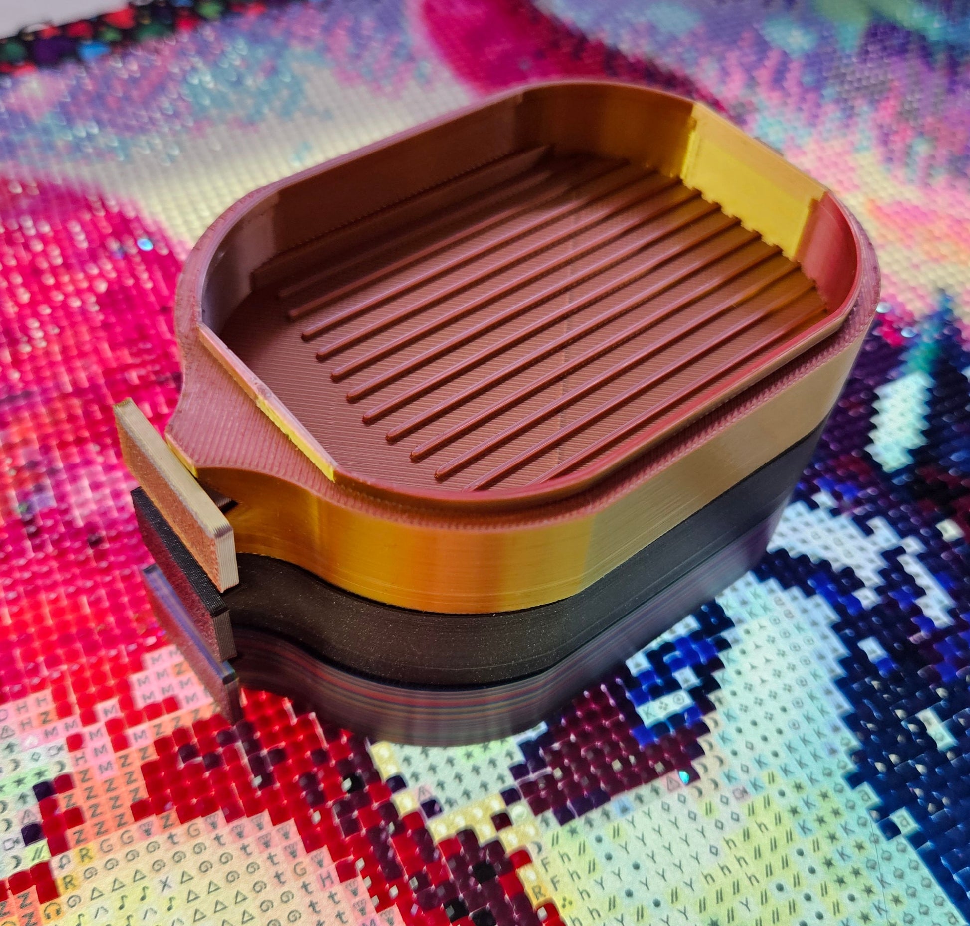 Cosmic Clickerz Stack-able Diamond Painting Trays, Click Together Rhienstone Art Trays With Stoppers Cosmic Crafts
