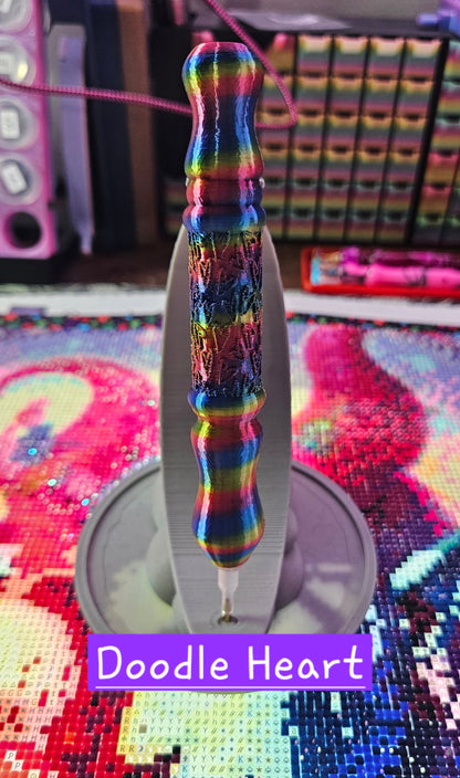 Stylish Diamond Art Pen DOODLE HEART Style, Lightweight 3D Printed Tool, E-Painter Version Available, Comfortable and Colorful, Diamond Painting Accessory Cosmic Crafts