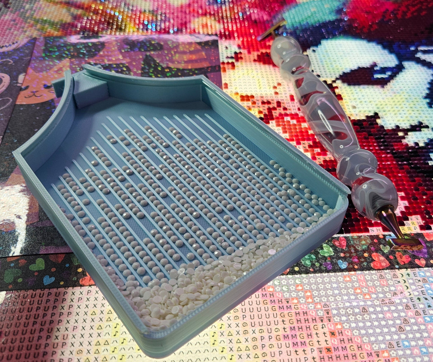 ECLIPSE Diamond Painting Tray with Lid, Spill Resistant Diamond Art Accessory, Rhinestone Craft Tool Cosmic Crafts