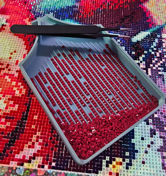 ECLIPSE Diamond Painting Tray with Lid, Spill Resistant Diamond Art Accessory, Rhinestone Craft Tool Cosmic Crafts