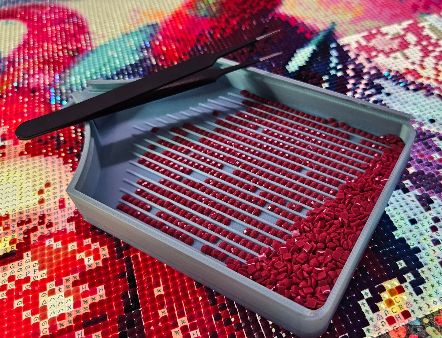 ECLIPSE Diamond Painting Tray with Lid, Spill Resistant Diamond Art Accessory, Rhinestone Craft Tool Cosmic Crafts