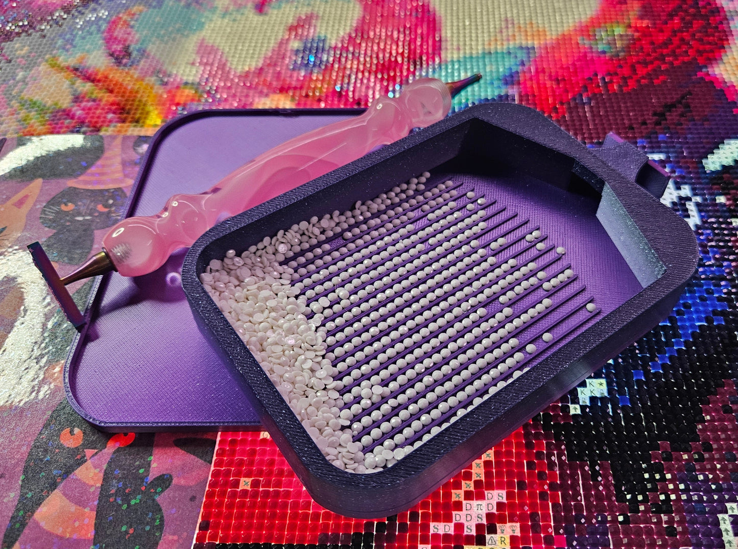 SOL Deluxe Diamond Painting Tray, Large Rhinestone Art Tray with Snap-On Lid, Stopper and Spout Cosmic Crafts