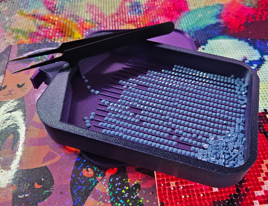 SOL Deluxe Diamond Painting Tray, Large Rhinestone Art Tray with Snap-On Lid, Stopper and Spout Cosmic Crafts