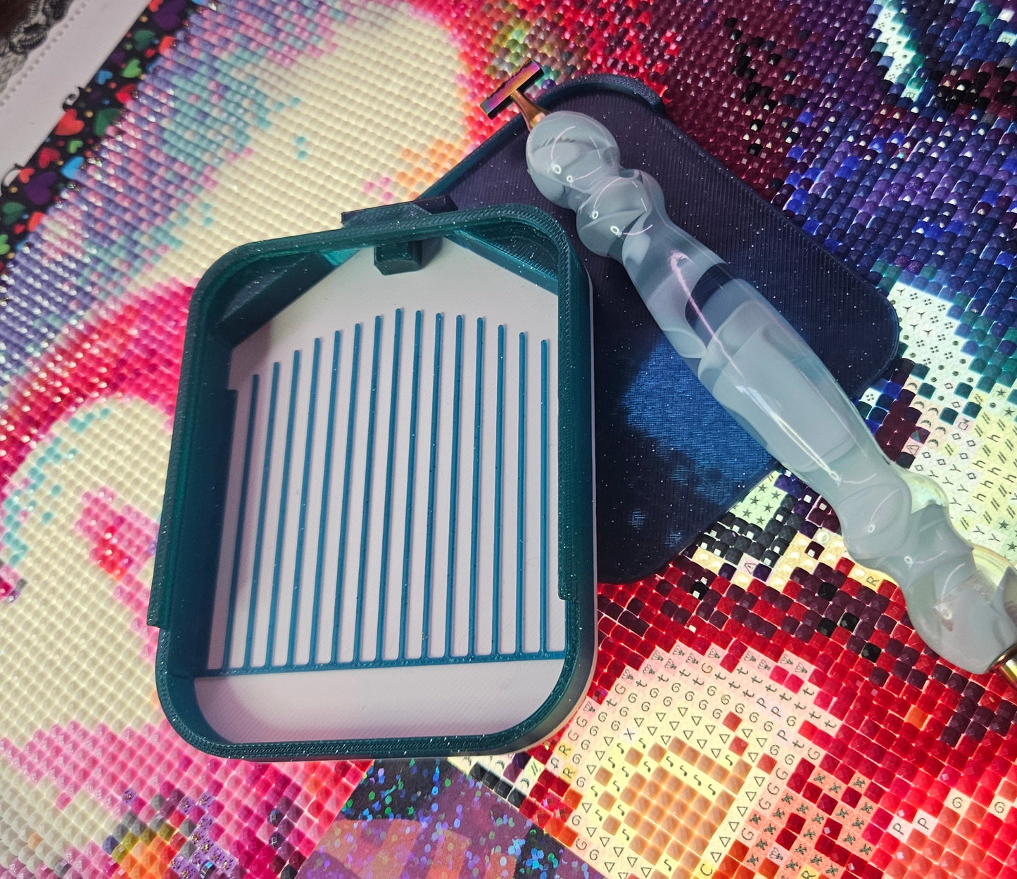 Multi-Color Astro Diamond Painting Tray, Rhinestone Drill Sorting Tray with Lid & Stopper Cosmic Crafts