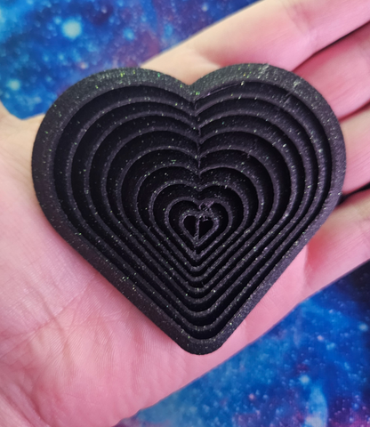 3D Printed Heart Fidget Toy, Perfect Desk Novelty Gift, Colorful Moving Heart Toy for Older Kids and Adults, Fun Flexi Fidget Cosmic Crafts