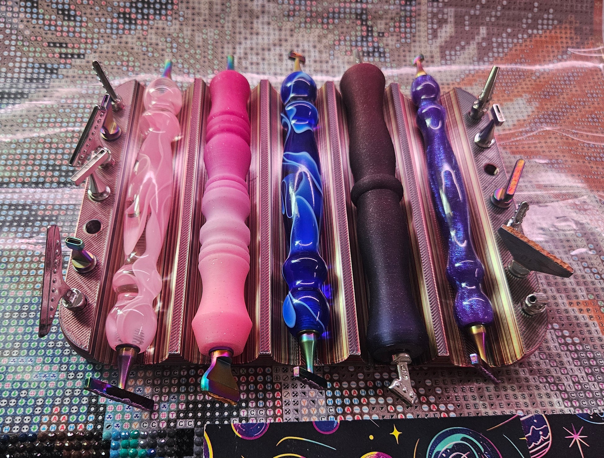 Diamond Painting Pen Holder, 5 Pen & 14 Tip Organizer, Diamond Art Tool Storage Cosmic Crafts