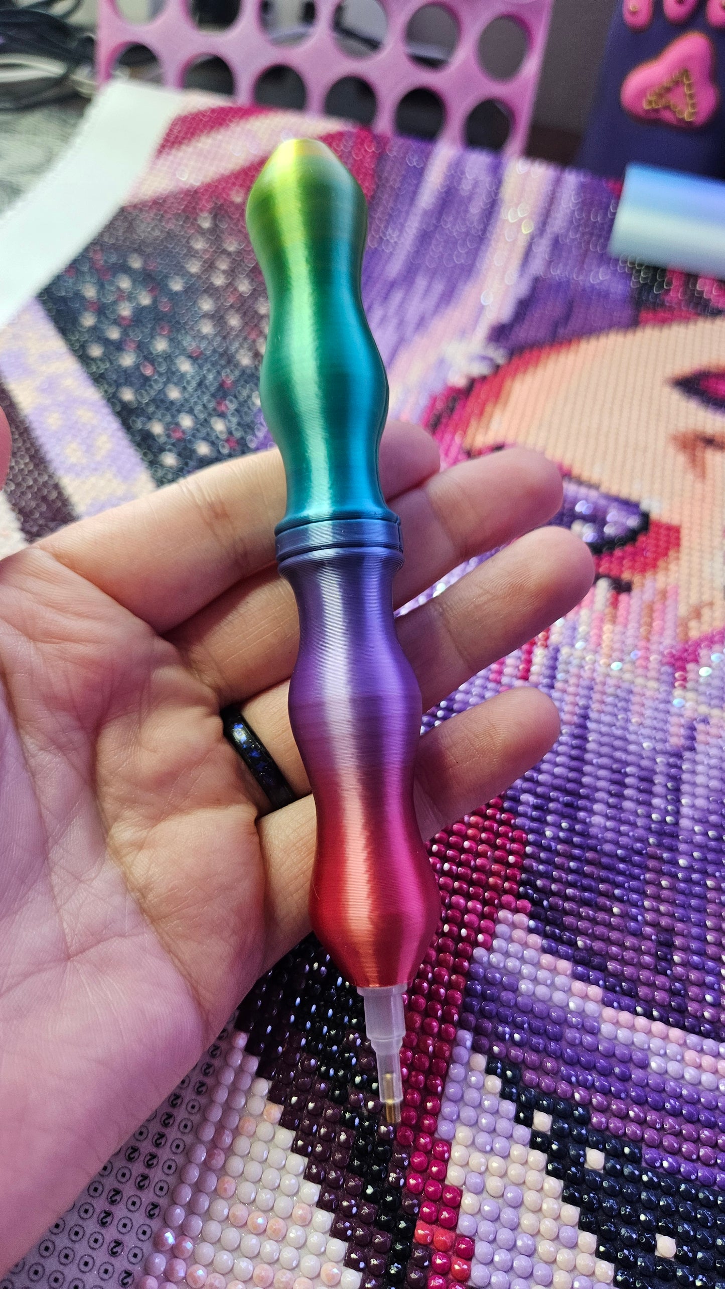 3D Printed Diamond Painting Pen, Carved 15 Wood Style, E-Painter Version Available, Lightweight Diamond Art Pen, Comfortable and Colorful Diamond Dot Tool, Drill Pen