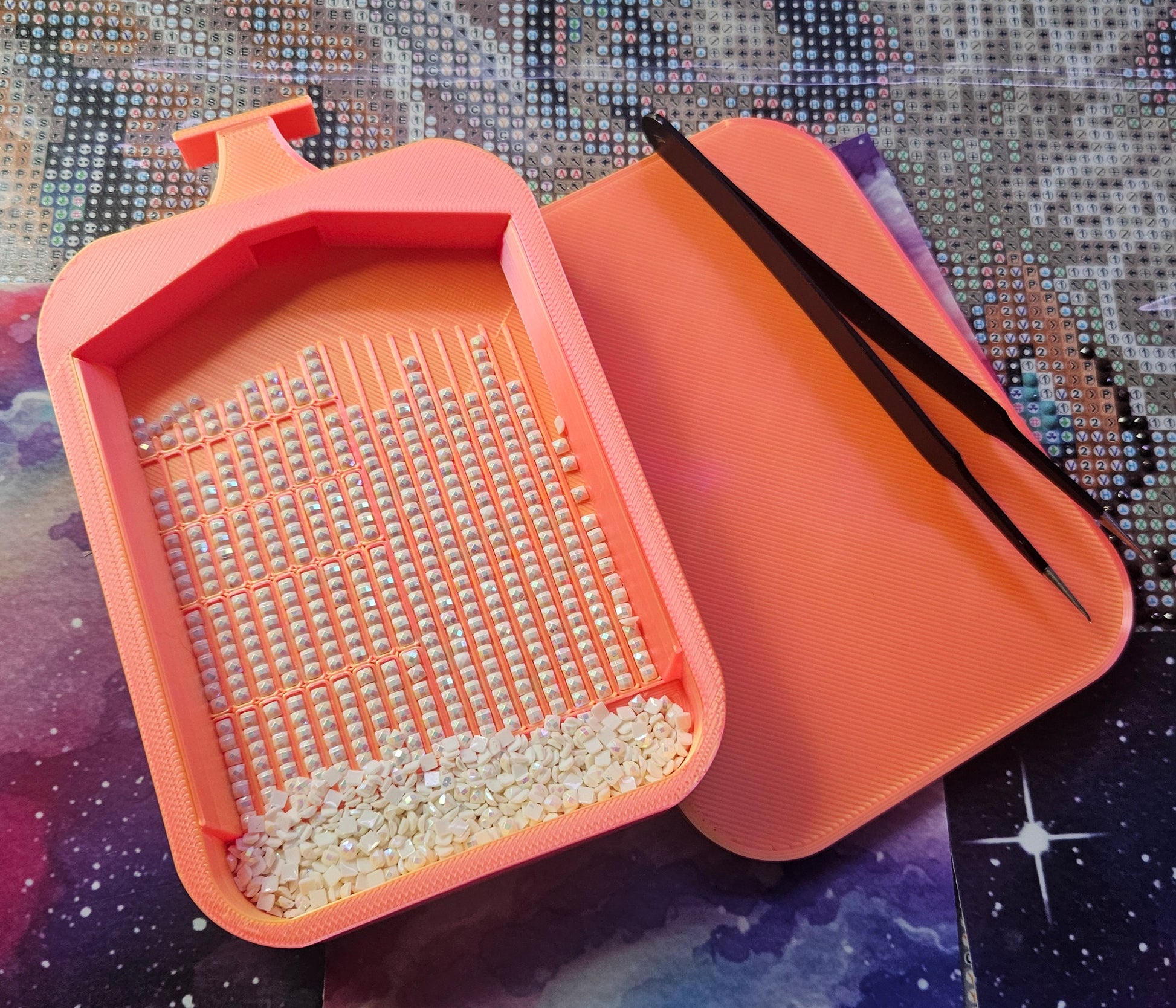 SOL Washi Multiplacer Diamond Painting Tray, Large Rhinestone Art Tray with Snap-On Lid Cosmic Crafts