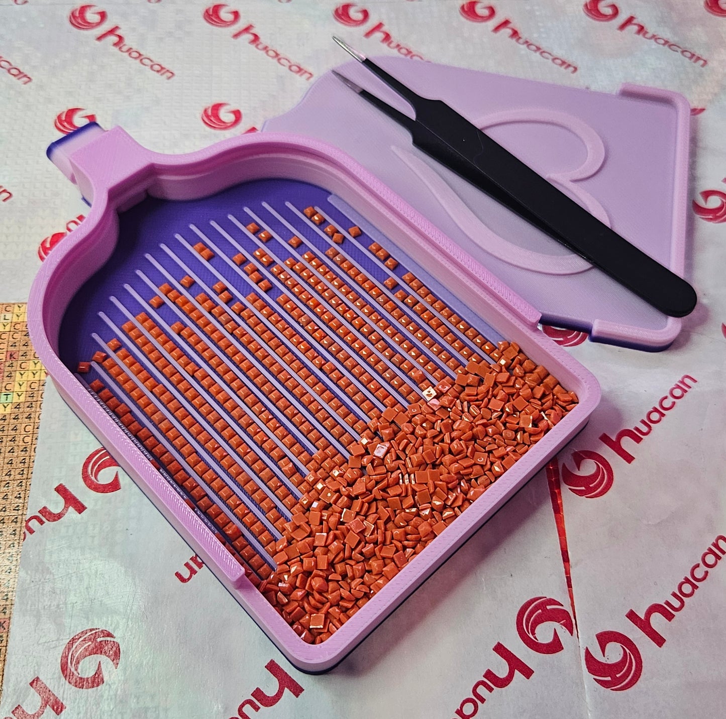 Stylish Heart Lid Diamond Art Tray with Center Spout & Washi Shelf, 3D Printed Rhinestone Painting Drill Tray