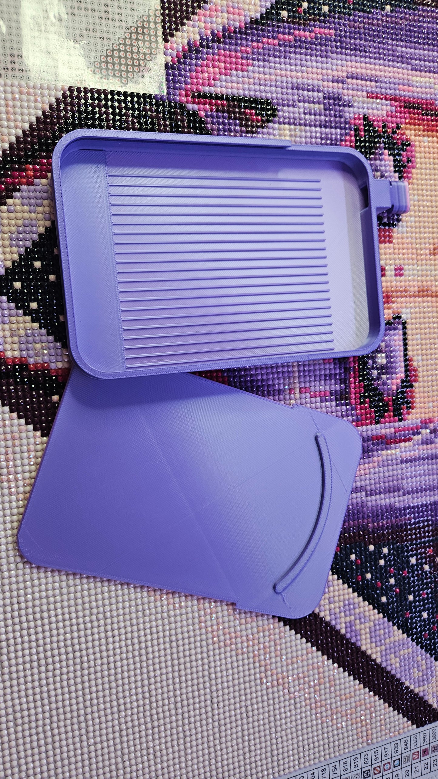 V2 Extra Large Diamond Art Tray Washi Feature, 3D Printed Drill Tray, with Sliding Lid and Stopper, Diamond Painting Accessory