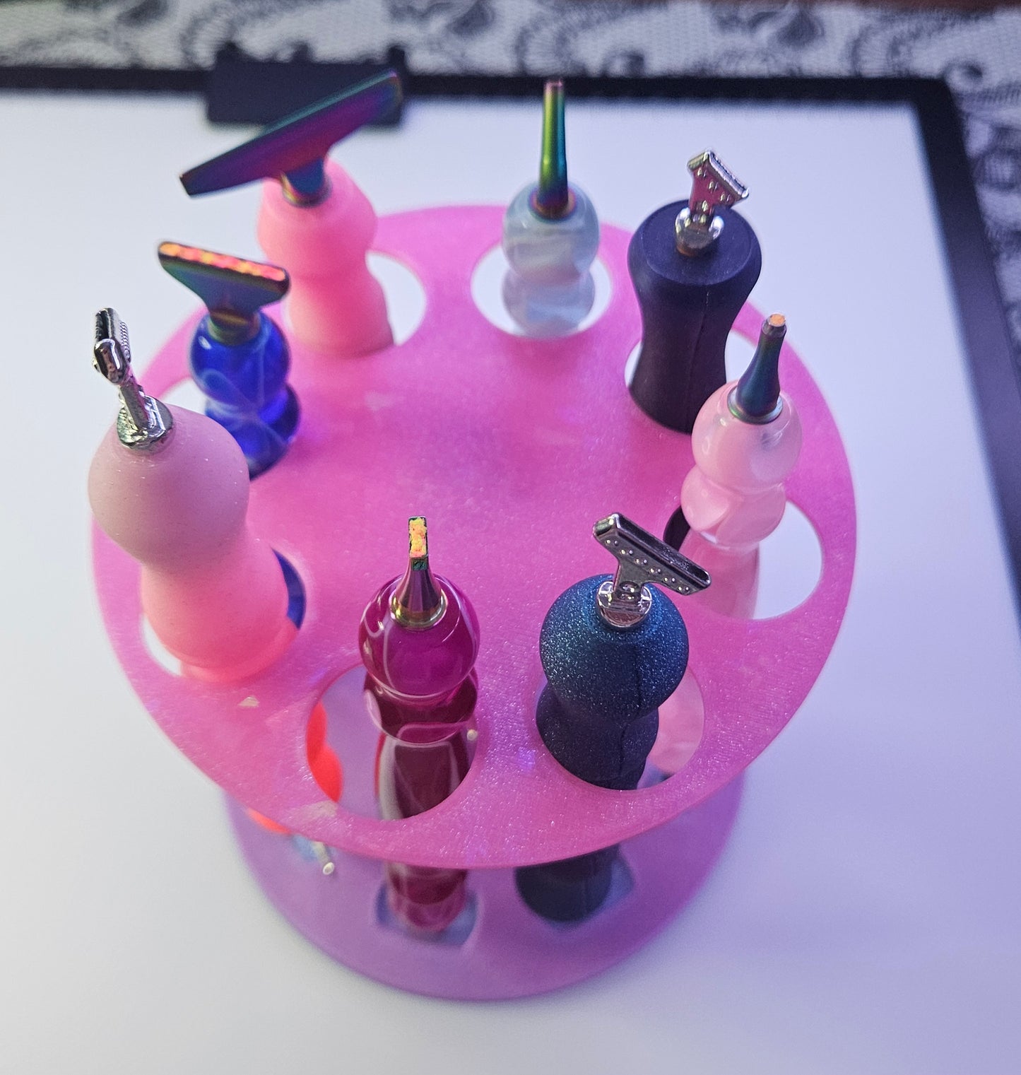 Spinning Carousel Diamond Painting Pen Holder with Sparkling Rhinestones, Holds 8 Pens, Diamont Art Tool Holder