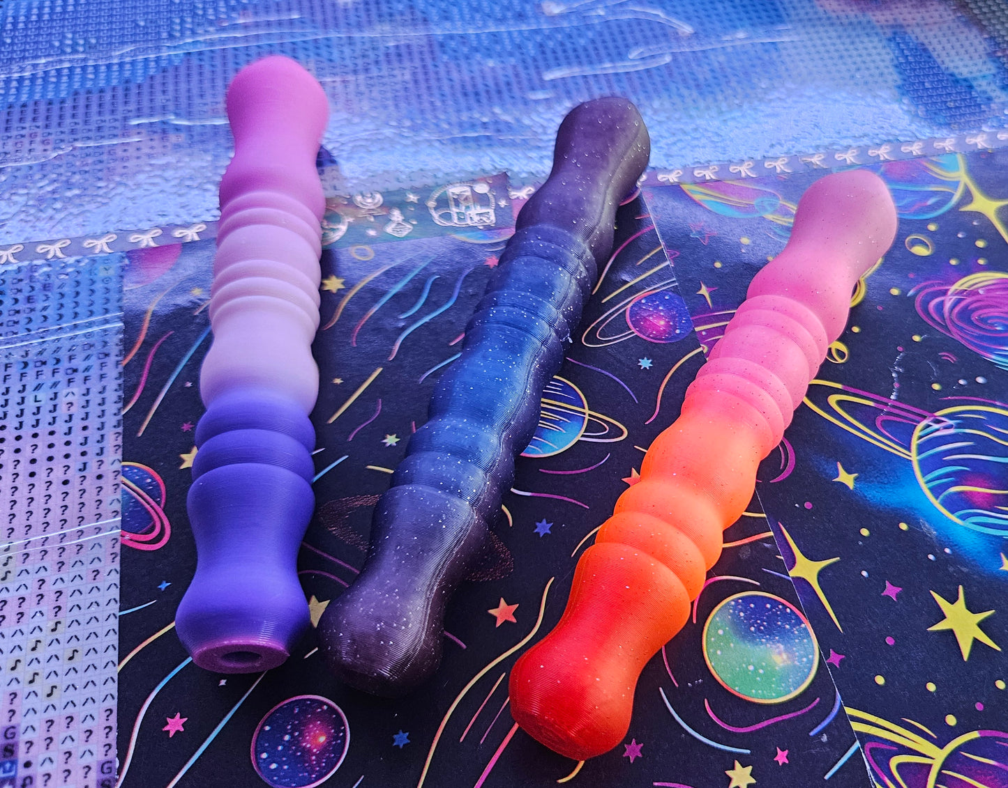 3D Printed Diamond Painting Pen, Carved 14 Wood Style, E-Painter Version Available, Lightweight Diamond Art Pen, Comfortable and Colorful Diamond Dot Tool, Drill Pen