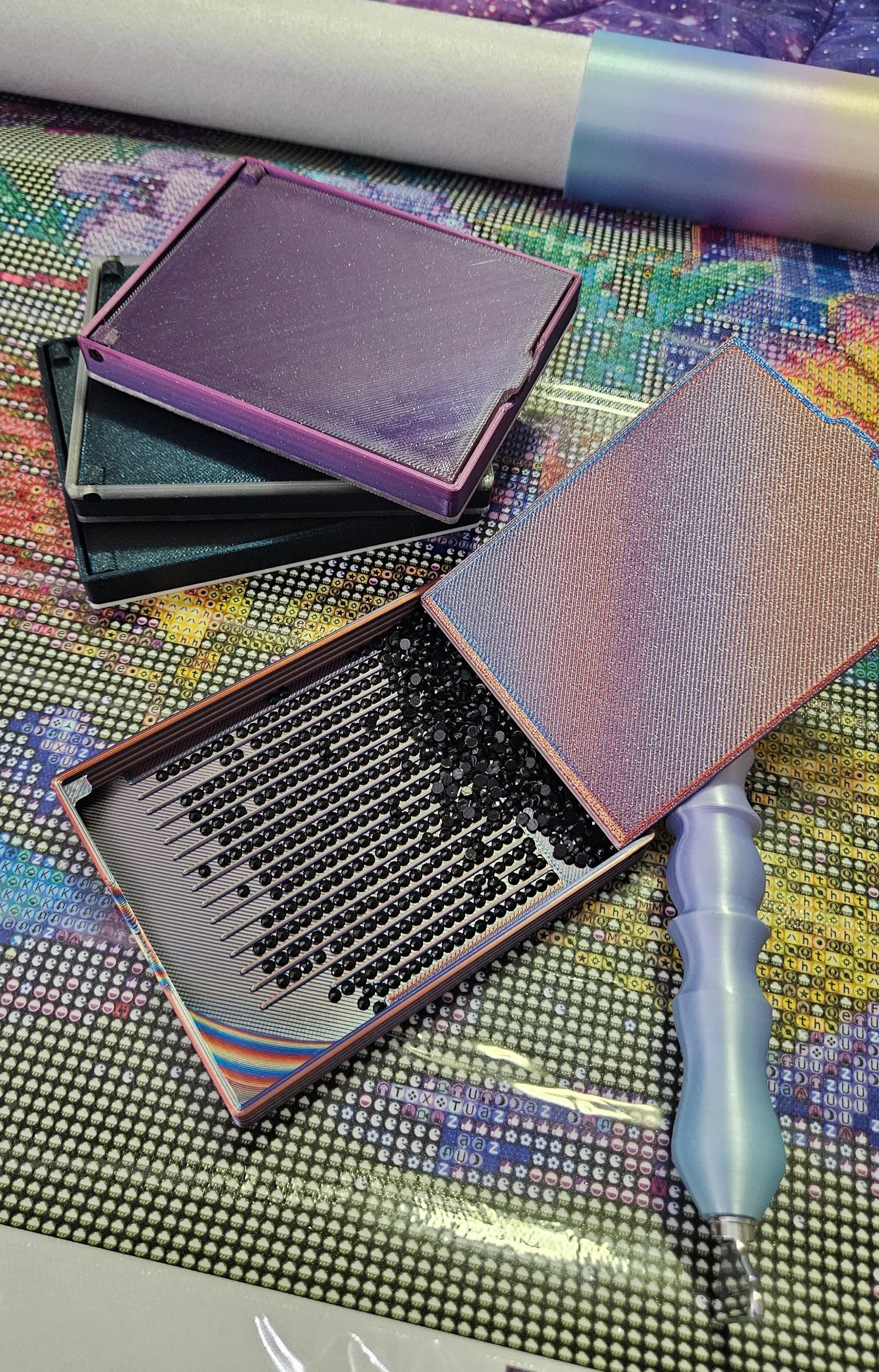 FLIP Diamond Art Tray with Flip Lid & Sloped Spout, 3D Printed Drill Tray, Unique Diamond Painting Tool Cosmic Crafts
