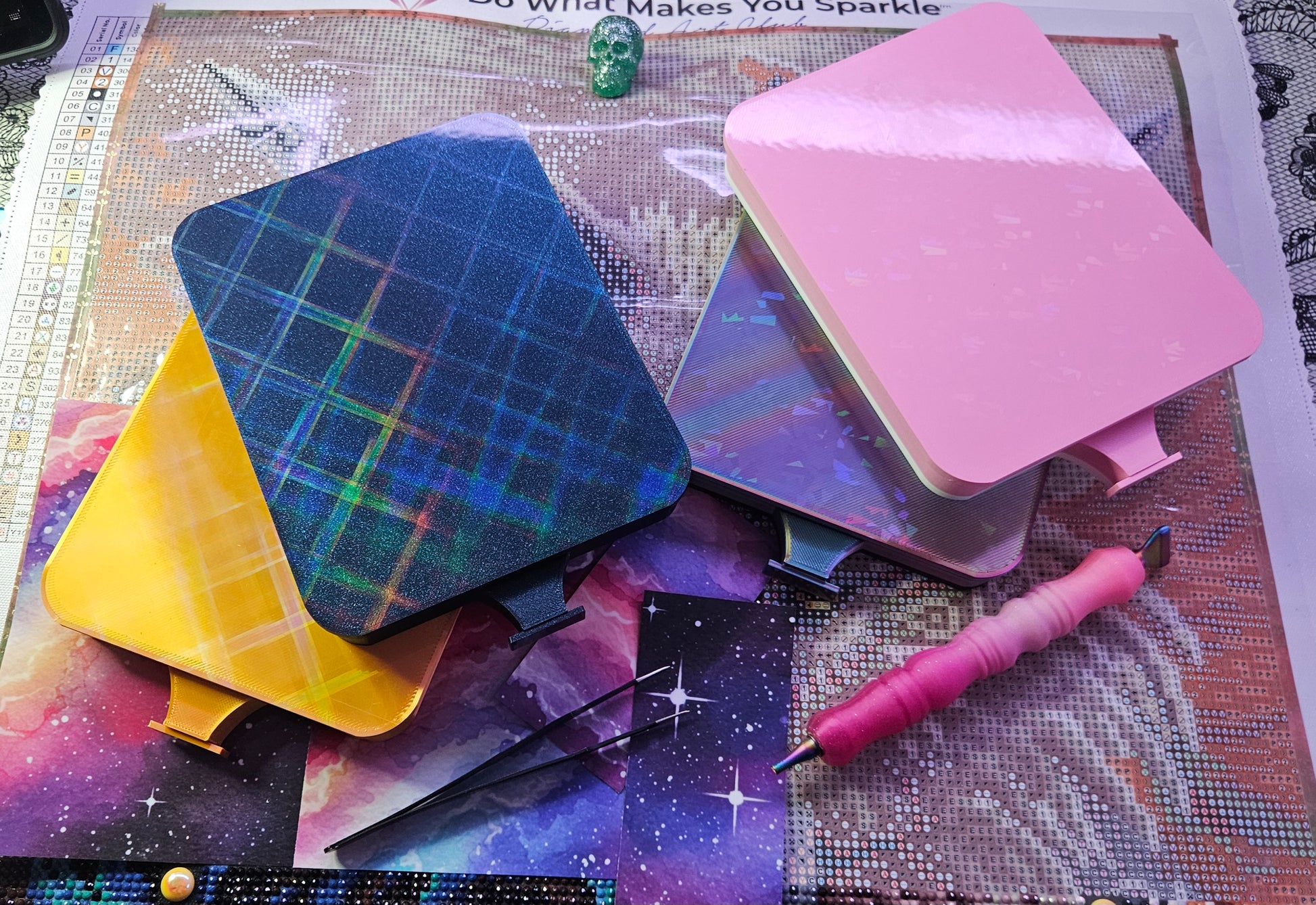 Multi-Color Universe Multiplacer Washi SNAP, XXL Diamond Painting Tray with Snap-On Lid Cosmic Crafts