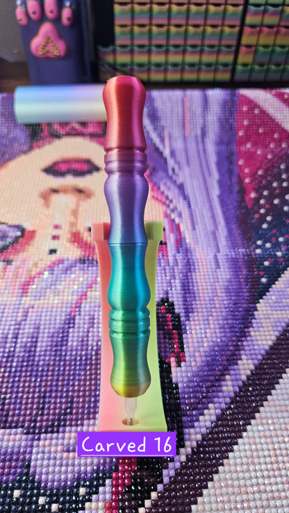 3D Printed Diamond Painting Pen, Carved 16 Wood Style, E-Painter Version Available, Lightweight Diamond Art Pen, Comfortable and Colorful Diamond Dot Tool, Drill Pen Cosmic Crafts